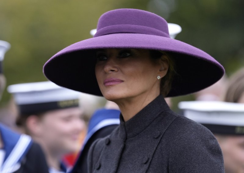 Simbolika ljubičastog šešira Melanije Trump: počast ili provokacija kraljevskoj obitelji?