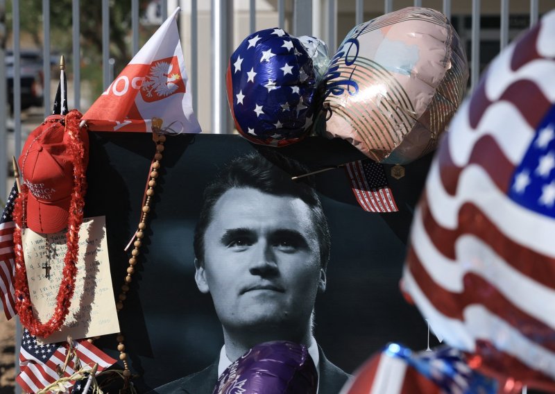 Trump posmrtno odlikovao Charlieja Kirka: 'Mučenik za američku slobodu'