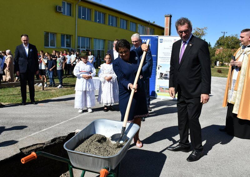 Fuchs: Izgubili smo nekoliko tisuća prvašića, ne vidimo da bi moglo doći do preokreta