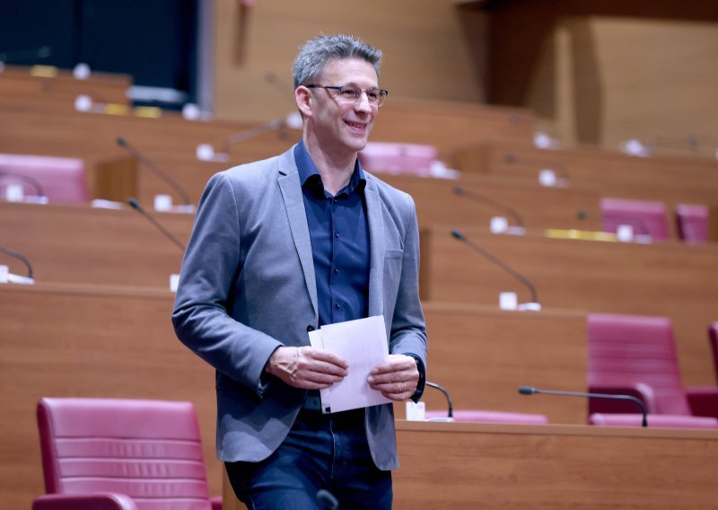 U Saboru žustra rasprava o sestrama iz Rumunjske