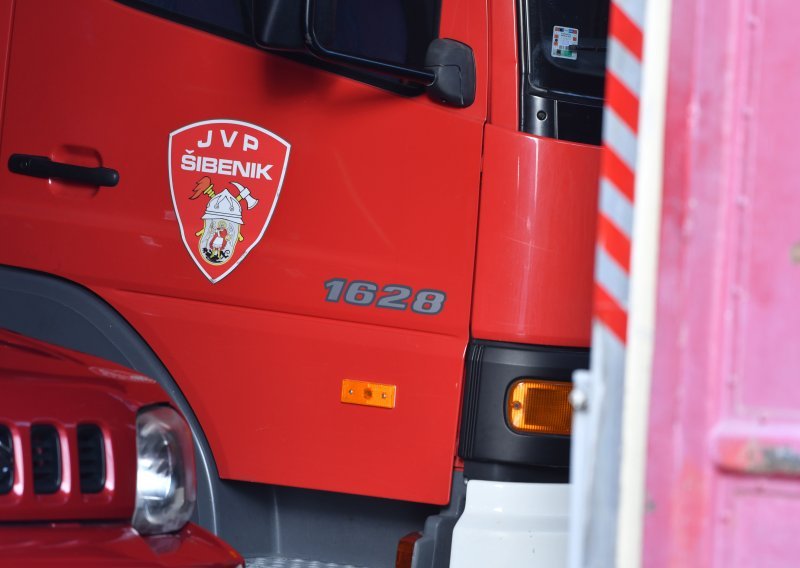 Uhićen piroman koji je izazvao požar kod Rogoznice