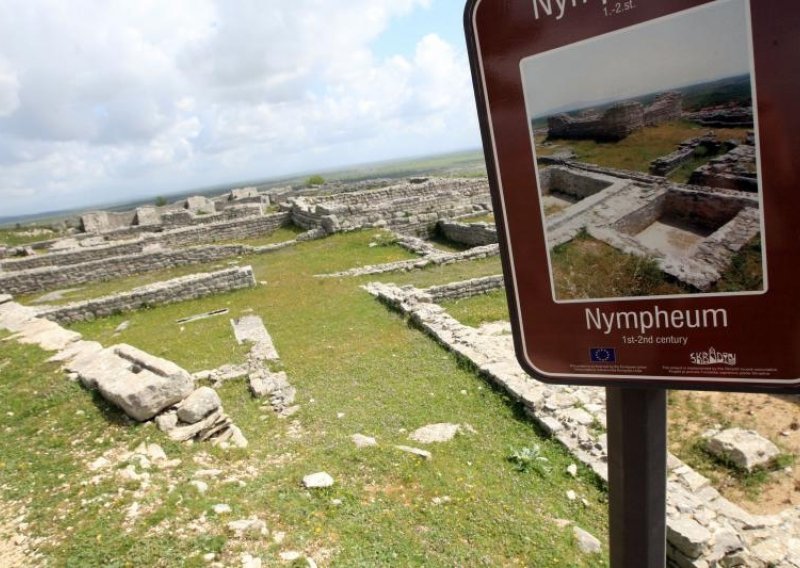 Uniline obogaćuje ponudu arheološkim turizmom