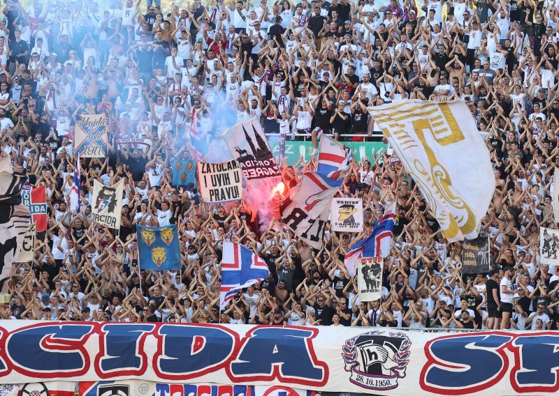 Bijesni navijači Hajduka: 'Čestitamo Dinamu na tituli! Nama ni Ferguson ne bi pomogao'