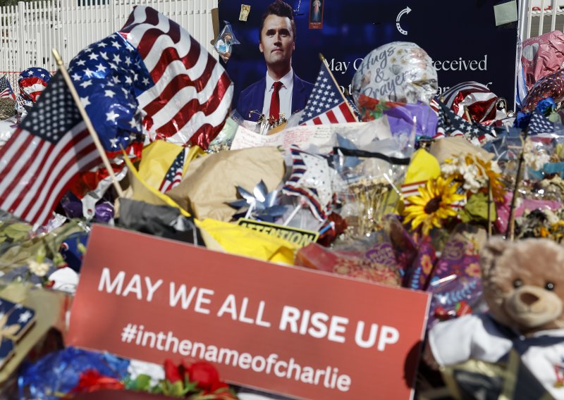 Trump i najviši vrh američke politike stižu na ispraćaj Charlie Kirka