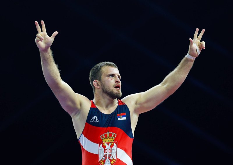 Osvajanje medalje u Zagrebu slavio s tri prsta; pogledajte video