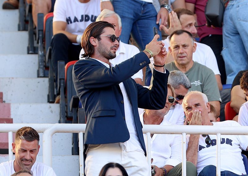 Iznenađenje na tribinama: Šime Elez stigao na derbi Hajduk–Dinamo