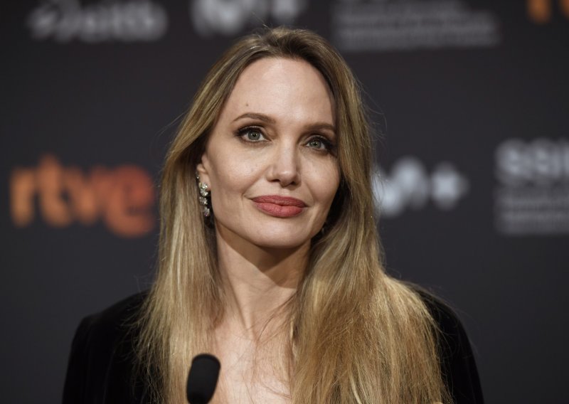 Angelina Jolie bez zadrške progovorila o stanju u Americi: 'Ovo su ozbiljna vremena'
