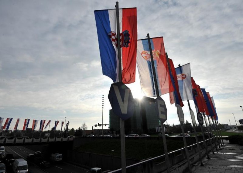 'Posve idiotske' tužbe za genocid Hrvatske i Srbije