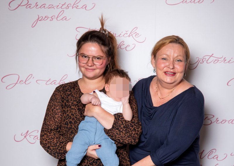 Najslađi trio: Ksenija Marinković ne krije kako uživa u najljepšoj ulozi - onoj bake