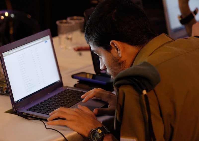 Microsoft dokinuo Izraelcima korištenje njihove tehnologije za masovni nadzor Palestinaca