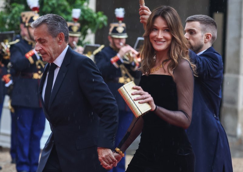 Napravila i incident: Carla Bruni najveća je podrška svom suprugu
