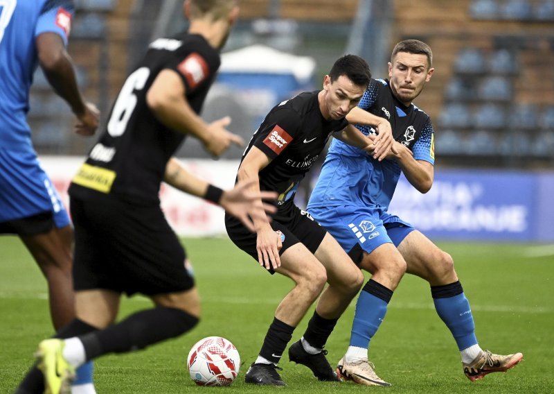 Uoči gola Varaždina čak četiri minute trajala je VAR kontrola, pogledajte zašto