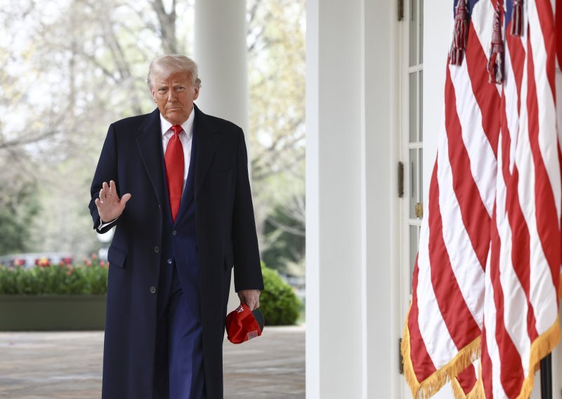Trump najavio ulaganja u AI za borbu protiv raka kod djece: 'Svi ćete uskoro biti bolje'