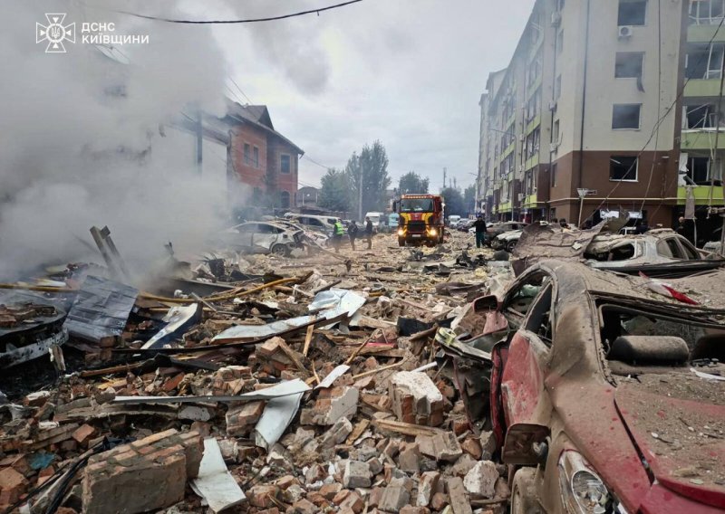 Zima se približava, a Ukrajina tone u mrak: Rusi pojačavaju udare na energetsku mrežu