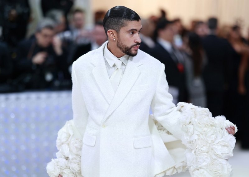 Bad Bunny piše povijest: Latino megazvijezda nastupa na Super Bowl halftime showu