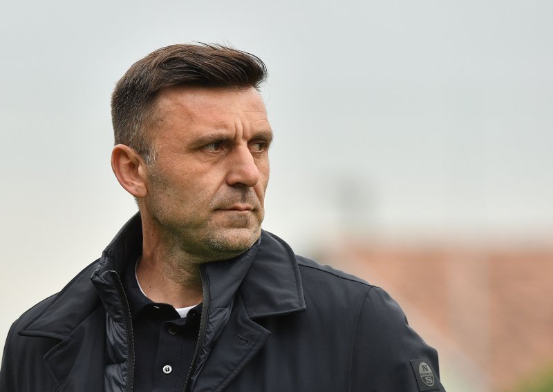 Cvitanović službeno predstavljen kao novi trener Sarajeva: 'Fokus je na stabilizaciji'