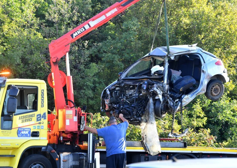 Filipinka na A7 vozila u suprotnom smjeru, sudarila se s automobilom i na mjestu poginula