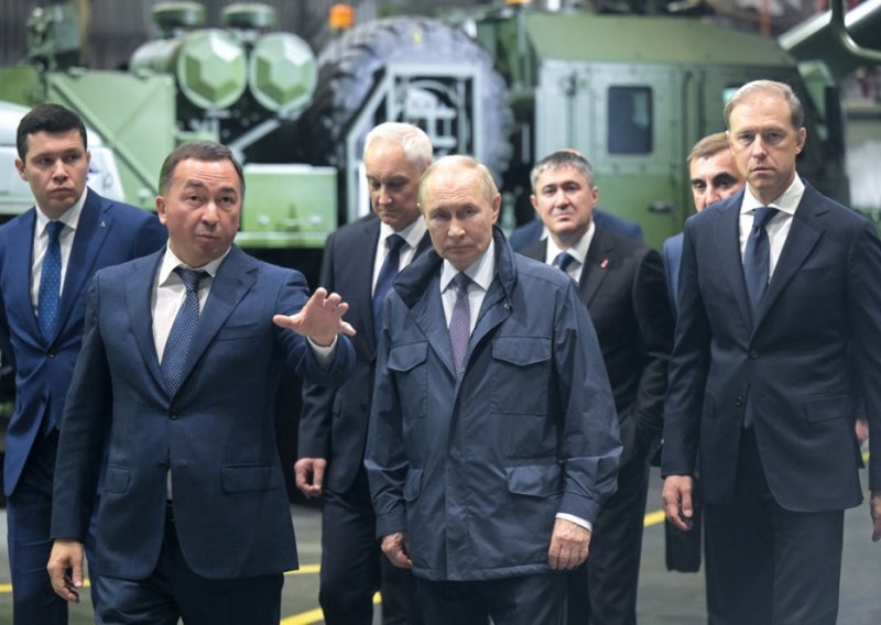 Putin tvrdi da Rusija pobjeđuje u Ukrajini: Evo koliko teritorija trenutno kontroliraju