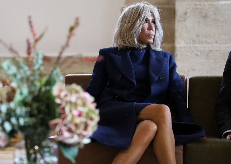 Brigitte Macron zasjenila je sve uzvanice u stajlingu s posebnim detaljem
