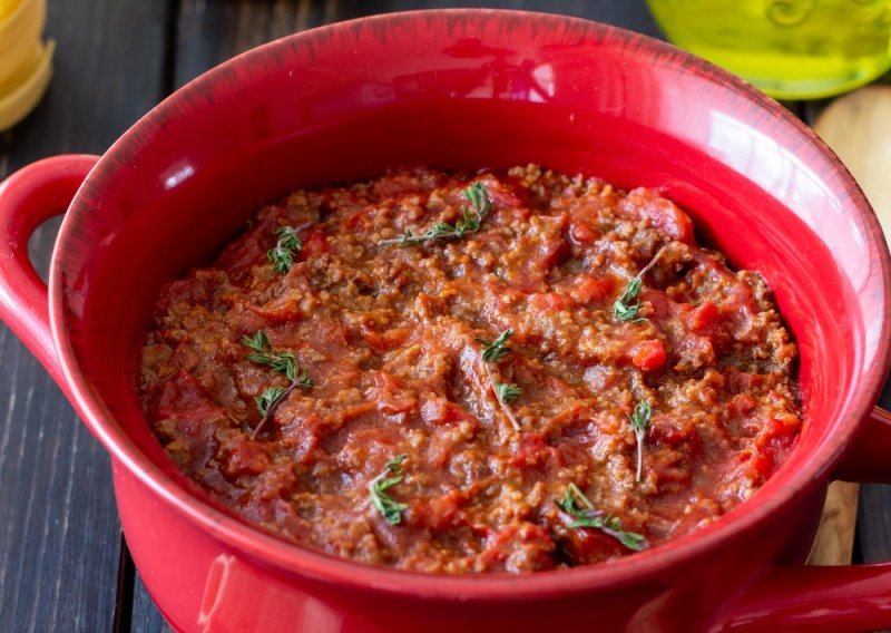 Nikad ukusnija tjestenina bolonjez: Evo kako je pripremiti na pravi talijanski način