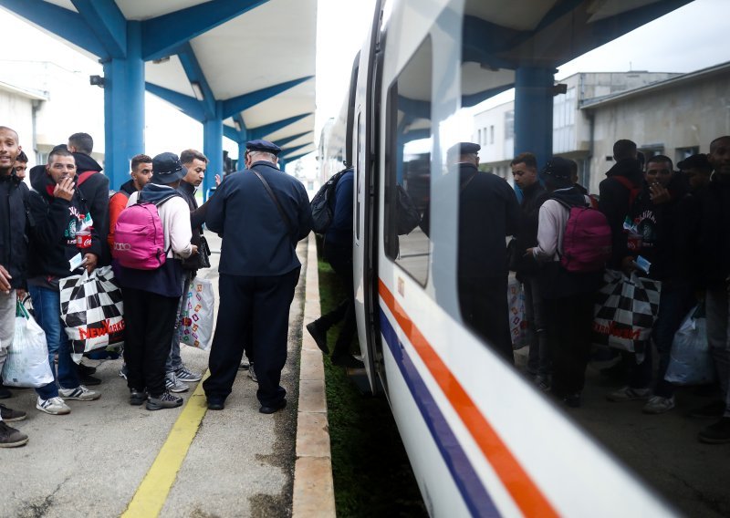 Ni 30 godina nakon rata željeznica u BiH nije obnovljena