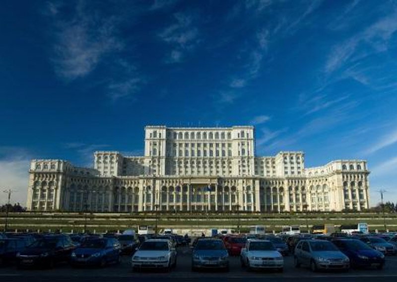 Rumunjski parlament legalizirao političku korupciju!