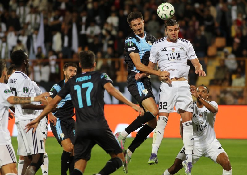 Neprepoznatljivo loša Rijeka je u Armeniji 60 minuta igrala s igračem manje i izgubila 1:0