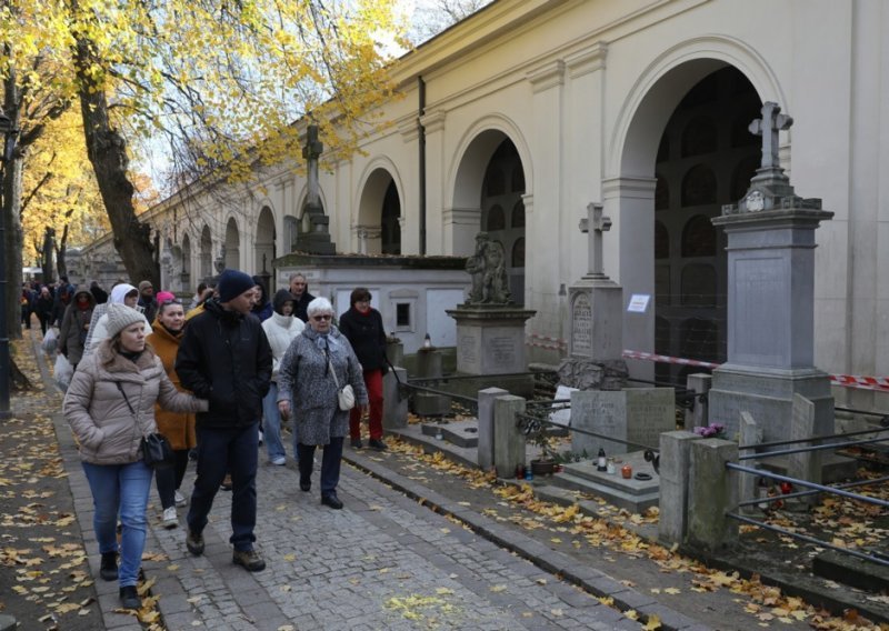 Ruski špijun na groblju u Poljskoj vadio limenke kukuruza: Isto pripremano u Litvi i Njemačkoj