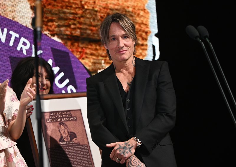 Povratka nema: Keith Urban snimljen bez vjenčanog prstena