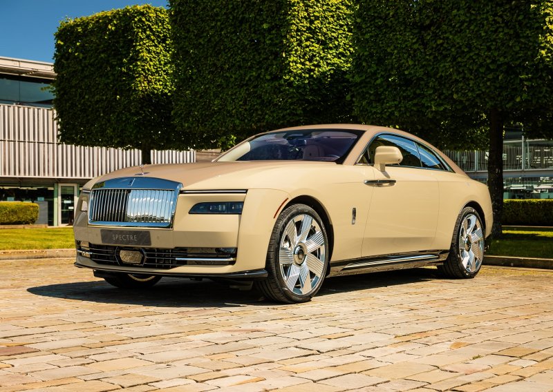 Unikatni Rolls-Royce Spectre Bailey: Očaravajući model inspiriran voljenim ljubimcem klijenta