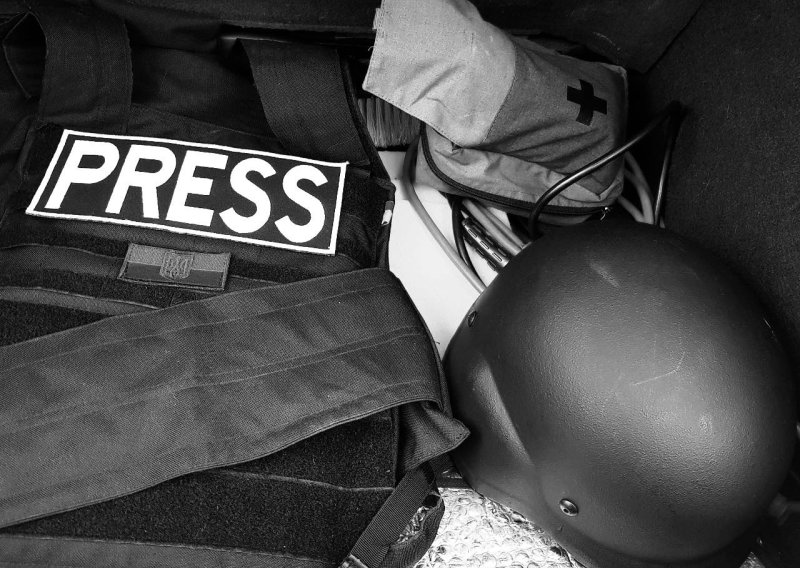 Mladi francuski fotoreporter ubijen ruskim dronom: Nosio je jasno istaknutu oznaku PRESS