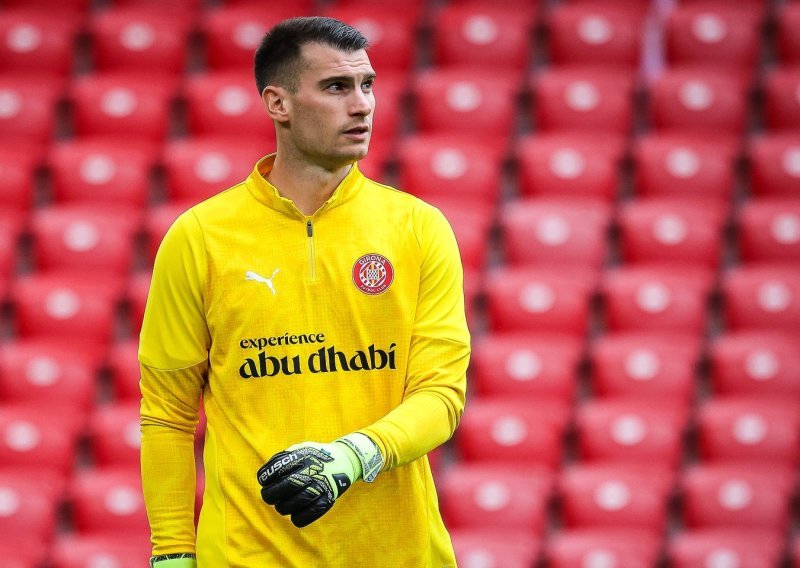 Ne ide pa ne ide: Dominik Livaković još jednom ostao na klupi u pobjedi Girone
