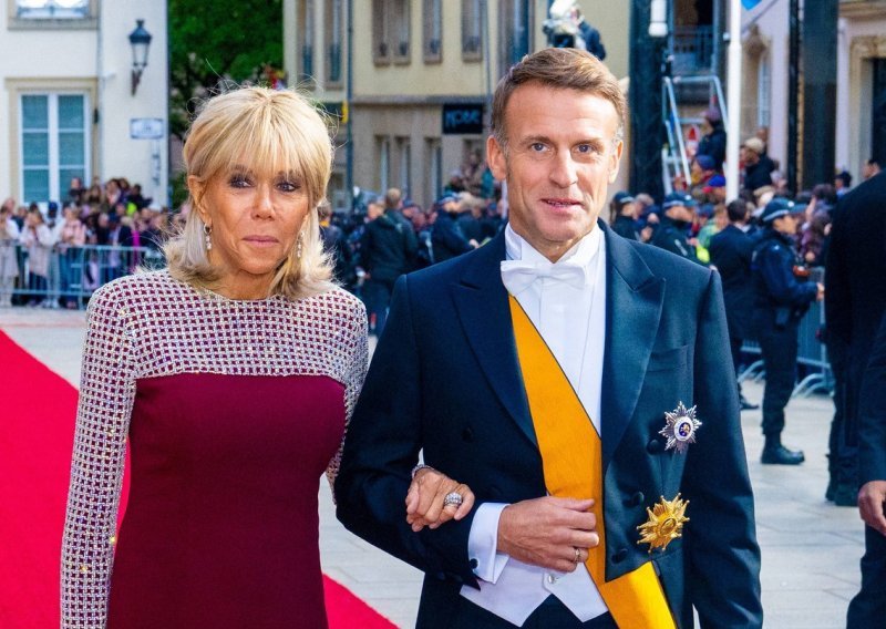 Modni zaokret Brigitte Macron: Ni ona nije odoljela najvećem jesenskom trendu