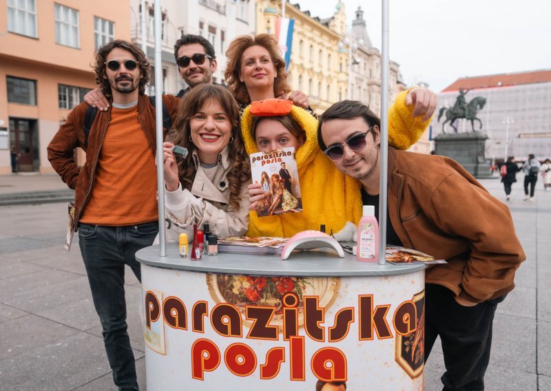 Nina Violić pretvorila Trg bana Jelačića u pozornicu – najavila komediju „Parazitska posla“