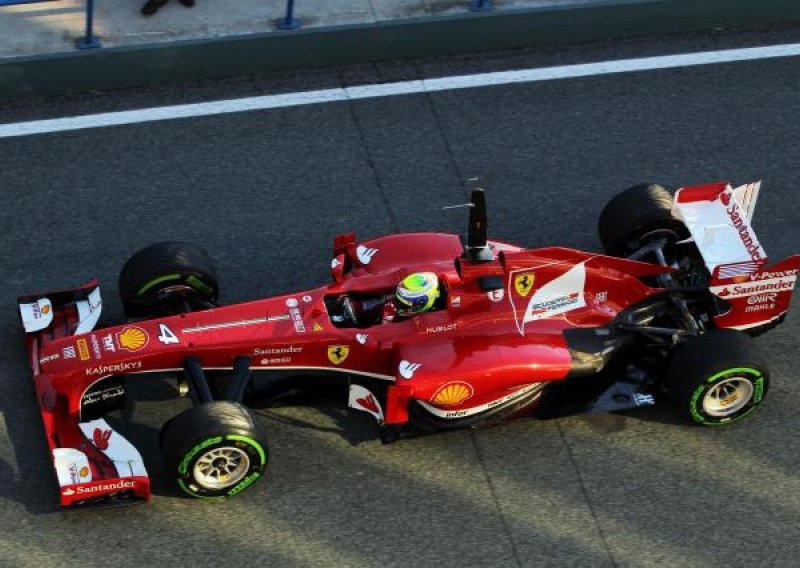 Ferrari pokazao karte: Sjajan krug Felipea Masse!