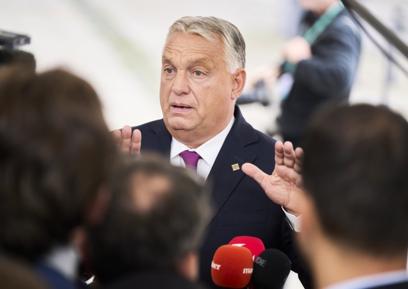 Orban: Mađarska ne treba uvoditi euro jer se EU raspada