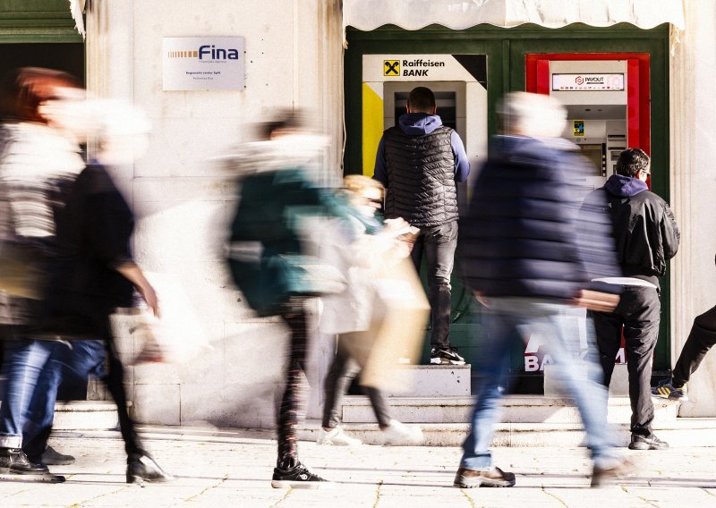 Stižu besplatni računi u banke: Ostaju li minusi i što ako izgubite posao?