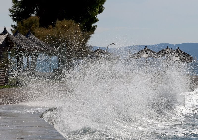 Cijela obala pod meteoalarmom: DHMZ najavio opasne brzine vjetra