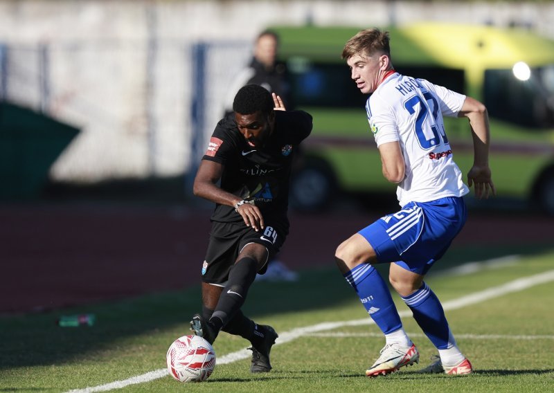 Bivši stoper Bilih poslao poruku treneru Garciji: Stopere Hajduk mora izbacivati...