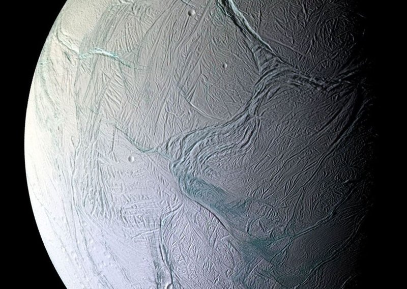 Znakovi života? Saturnov mjesec Enceladus nudi novu nadu da nismo sami