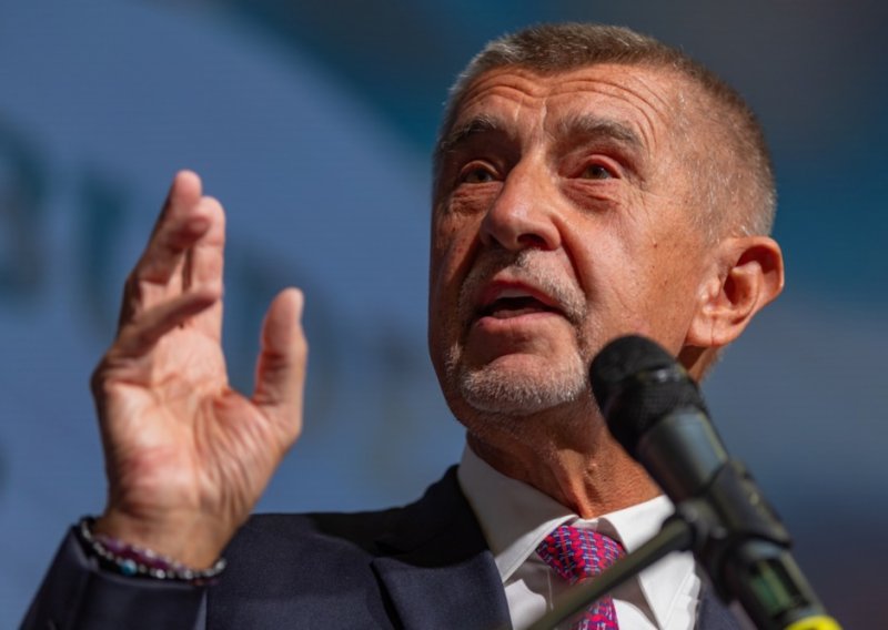 Babiš nakon izbora u Češkoj pregovara o koaliciji s euroskepticima i desnicom