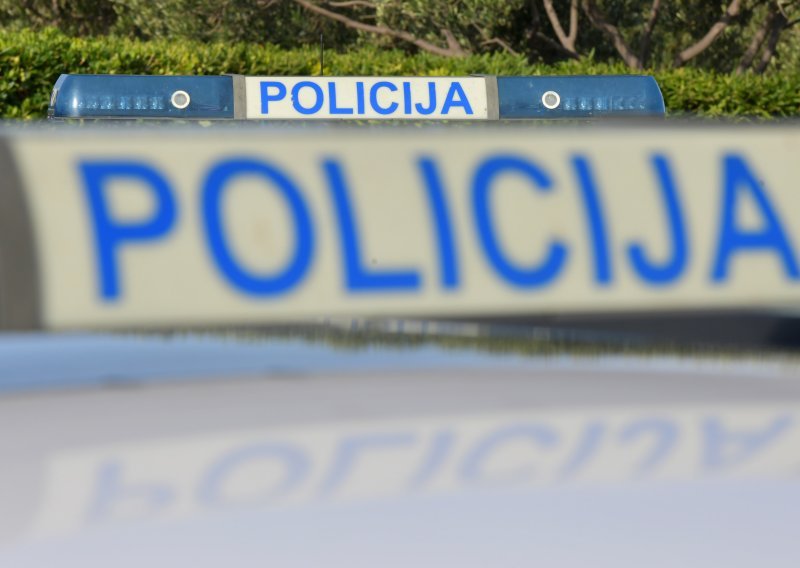Prometna nesreća u Slavonskom Brodu: Ima i ozlijeđenih