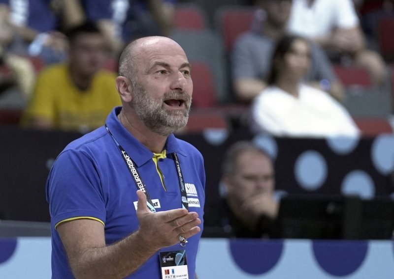 Izbornik BiH košarkaške reprezentacije neočekivano podnio ostavku