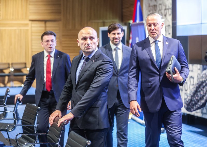 Anušić: Hrvatska obrambena industrija nije velika, ali je potentna i razvijamo je velikim koracima