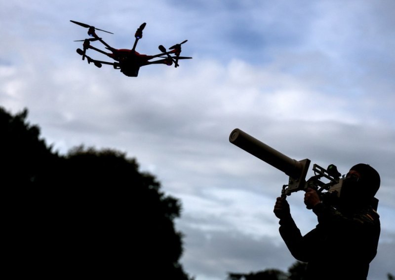 Uočeno još dronova iznad ključne NATO-ove baze: Bio je na jasnoj misiji. Pobjegao nam je