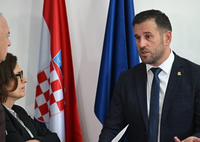 Šuta prozvao Ivoševića: Ovo je skandalozno! Agencija pokreće hitan nadzor nad Gradom Splitom