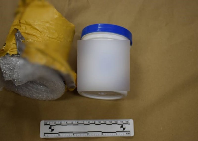 Zagrepčanin putem interneta naručio više od kilograma konoplje, uhvatila ga policija