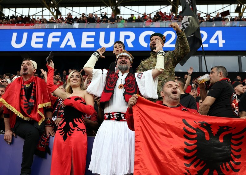 Srbi uoči utakmice uhitili albanskog navijača; evo što su pronašli kod njega