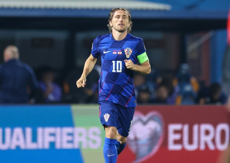 Modrić ušao s klupe, a onda je nastala ekstaza; pogledajte kako je Varaždin dočekao kapetana