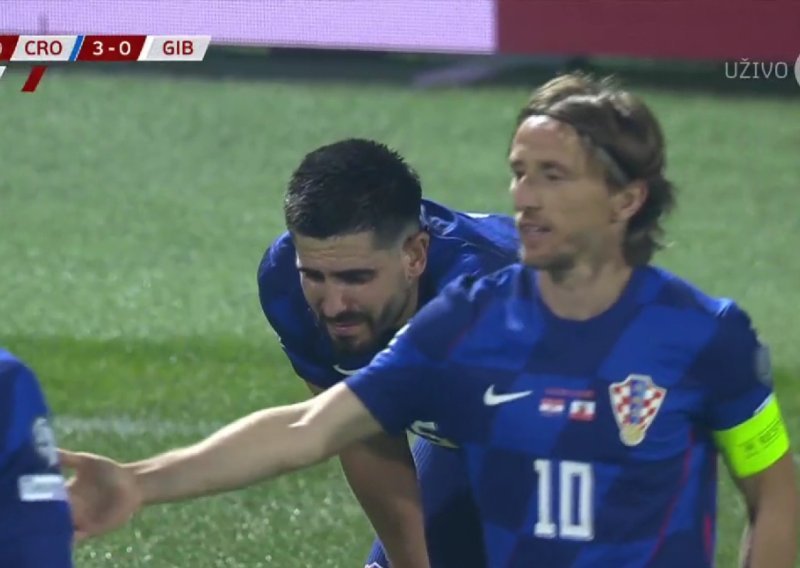 Pogledajte kako se Erlić rasplakao nakon što je zabio svoj prvi gol za Hrvatsku